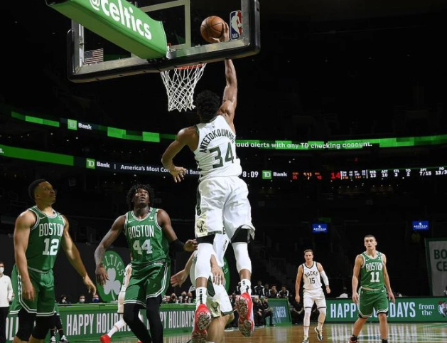  塔图姆三分绝杀凯尔特人逆转雄鹿豪取五连胜